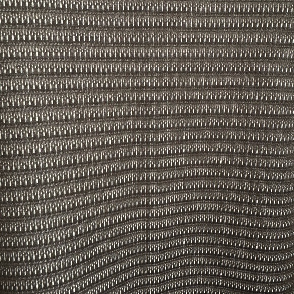 Izod Sleeveless Golf Shirt - Size Small - Picture 4 of 8